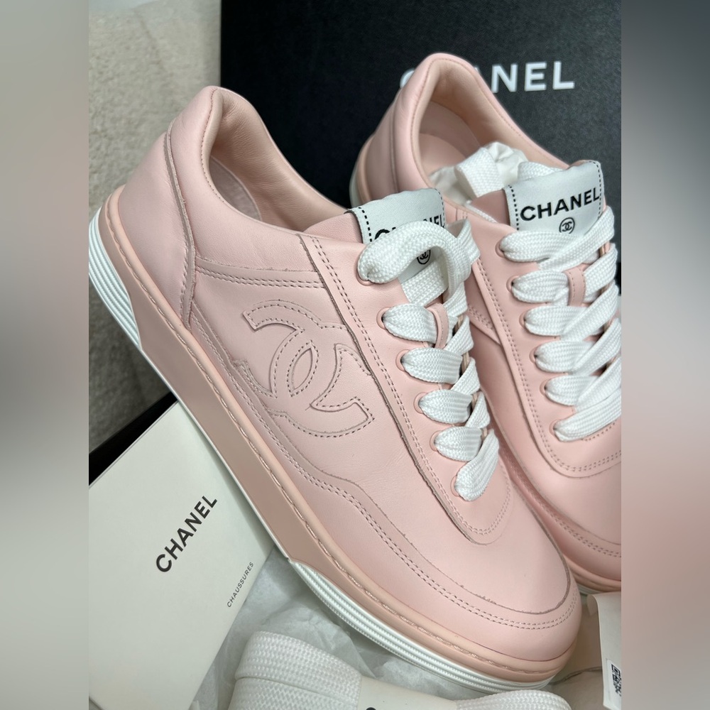 Chanel Pink Leather Sneakers – Size 38 – Brand New, Full Set - Picture 3 of 11